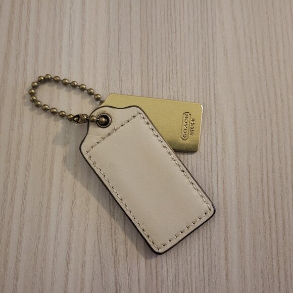 Coach Set of two Hangtags - Picture 2 of 2
